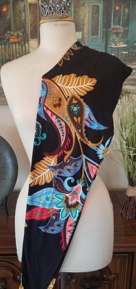 Pretty paisley leggings - Picture 1 of 3